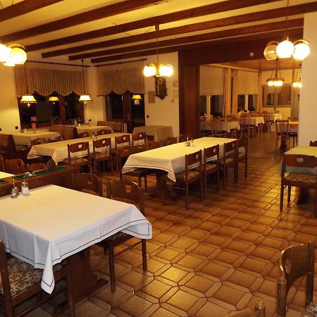 Hotel Garni Zum Reinhardswald Gewissenruh Exterior photo