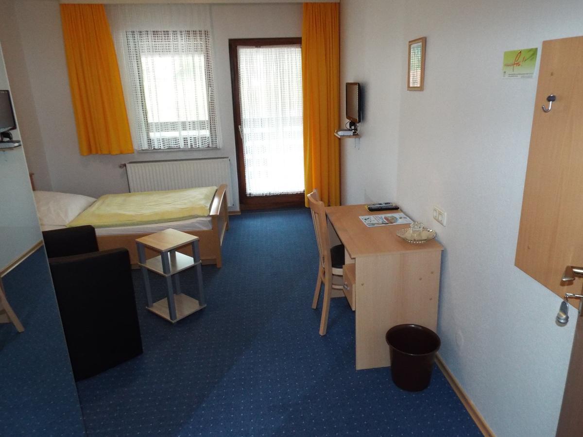 Hotel Garni Zum Reinhardswald Gewissenruh Room photo